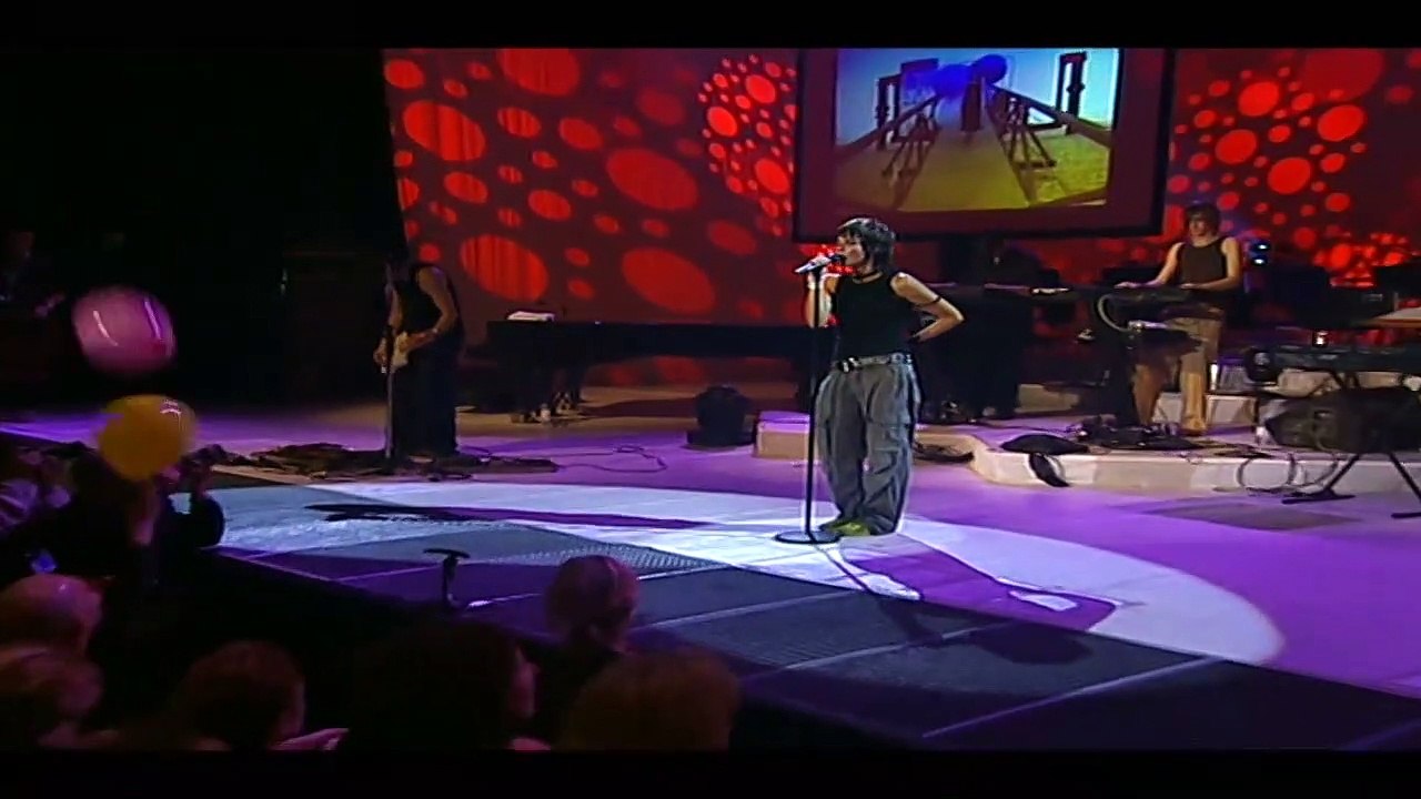 nena: 99 Luftballons (neu) | nena feat. nena live