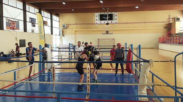 Ca cogne dur au CEC d'Istres avec l'équipe de France de boxe féminine