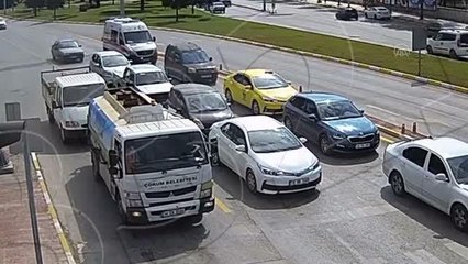 Kırmızı ışıkta yol isteyen ambulans şoförü darbedildi