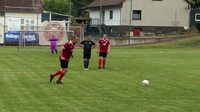 Das 4:1 für den TSV Jühnde II beim FC Gleichen IV durch Steffen Dette