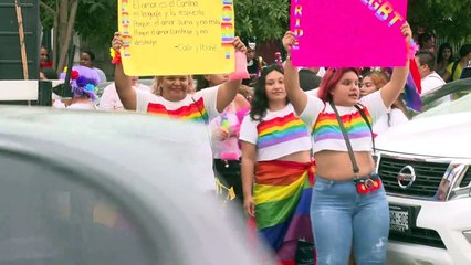 Realizan primera marcha del Orgullo Gay en Bahía de Banderas | CPS Noticias Puerto Vallarta