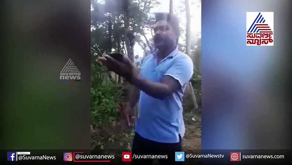 ಮೊಬೈಲ್ ನೋಡುತ್ತಾ ಕಾಡಾನೆಗೆ ಡಿಕ್ಕಿ ಹೊಡೆದ ಭೂಪ!