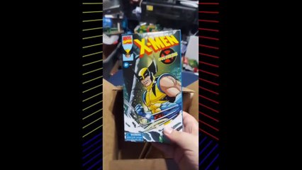 Open The Box - X-MEN Wolverine Action Figure! 06/04/2022