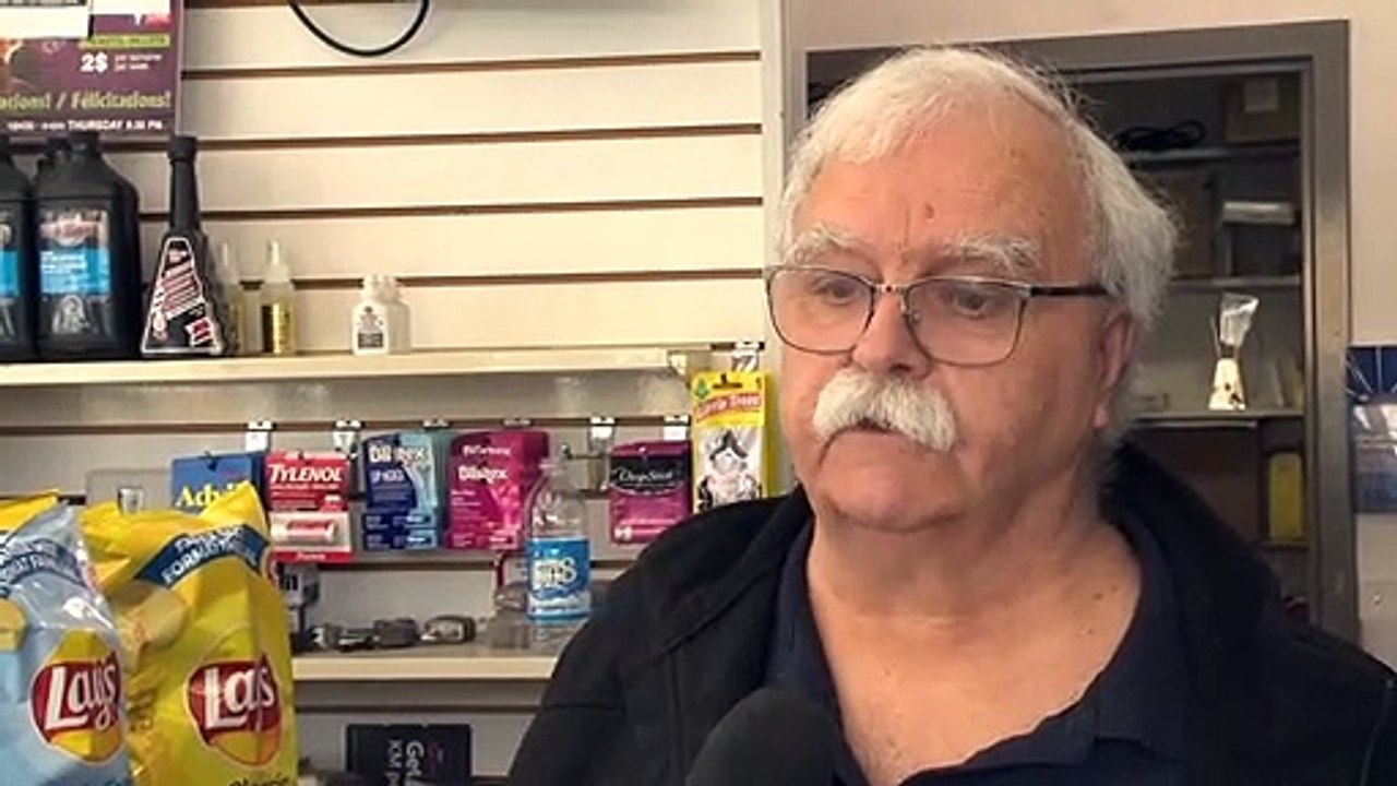 Frontières Canada-États-Unis  les citoyens reprennent leurs habitudes