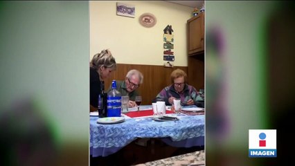 VIDEO: Joven se tatúa los nombres de sus abuelitos
