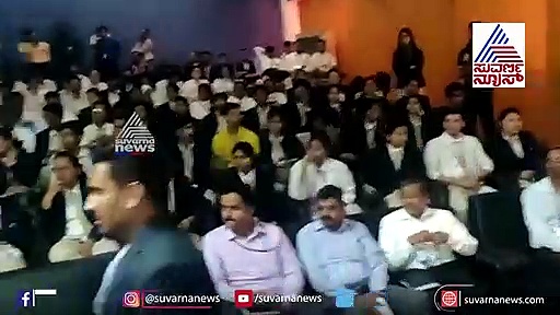 ವಿದ್ಯಾರ್ಥಿಗಳಿಗೆ ಕೊರೋನಾ ಅಸಲಿ ಕತೆ ಹೇಳಿದ ಇನ್ಸ್‌ಪೆಕ್ಟರ್! ಇಂಥವರು ಬೇಕು..