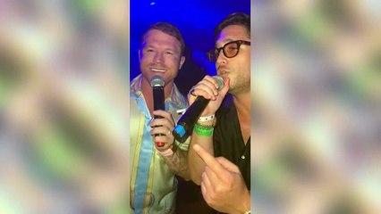 CANELO CANTA CON DIEGO BONETA PARA CALMAR SU PERDIDA