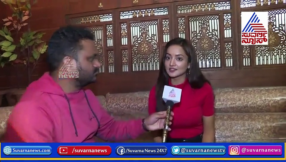 ಜನರೊಂದಿಗೆ ನಾರಾಯಣನ ನೋಡಿದ ಲಕ್ಷ್ಮೀ, 'ನಾನ್ ವೆಜ್ ಬಿಟ್ಟಿದ್ದೆ'