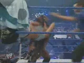 Mickie James vs Victoria