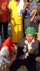 Viral !!!! Seorang Pria asal Gresik Menikah dengan kambing mengaku dapat wangsit.