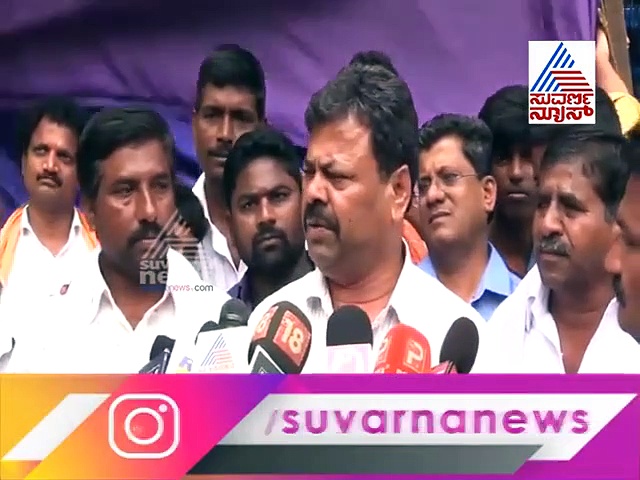 ‘ಸಂತೋಷ್ ಹೆಗ್ಡೆ  ವಿಕೃತ ಮನಸ್ಸಿನ ವ್ಯಕ್ತಿ' ಮಾಧ್ಯಮಗಳಿಗೂ ರೇಣುಕಾ ನೀತಿಪಾಠ