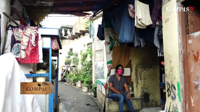 Hidup Berjejalan dalam Padatnya Jakarta Beres-Beres Kumuh Ibu Kota (1) BERKAS KOMPAS
