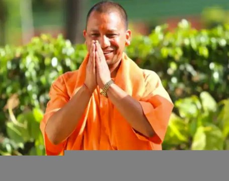 UP CM Yogi Adityanath in Mathura; offers prayers at Krishna birth-place | ABP News
