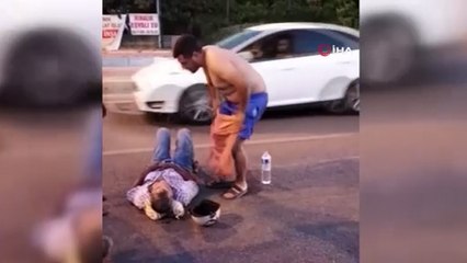 Sağlıkçıdan vefa örneği...Yaralıya müdahale etti, tişörtünü üzerine örttü