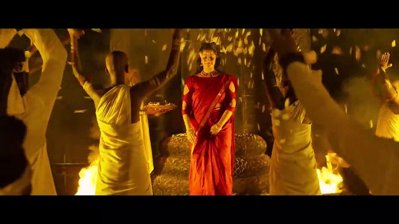 Iravin Nizhal Bande-annonce VO (2022) Parthiban, Varalaxmi Sarathkumar