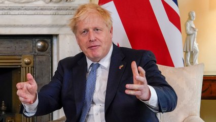 رئيس الوزراء البريطاني ينجو بأغلبية من اقتراع لحجب الثقة عن حكومته