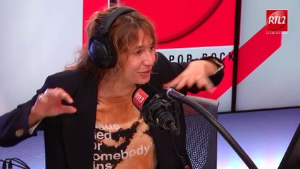 PÉPITE - Izia en interview dans #LeDriveRTL2 (03/06/22)