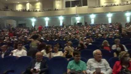 Çankaya Belediyesi Hoy-Tur Halk Dansları Topluluğu, "Renkler" Gösterisiyle Hayran Bıraktı