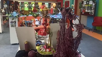 Atık malzemeleri sanata dönüştürdüler