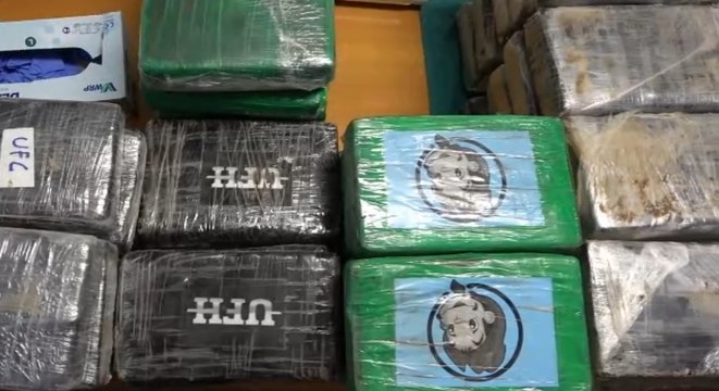 Droga, Guarda di Finanza infligge pesante colpo ai narcos colombiani: sequestrate 4,3 tonnellate di cocaina (07.06.22)