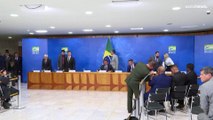 Jair Bolsonaro propõe reduzir impostos sobre combustíveis
