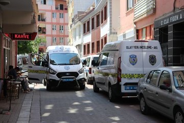 İranlı kadın evinde ölü bulundu