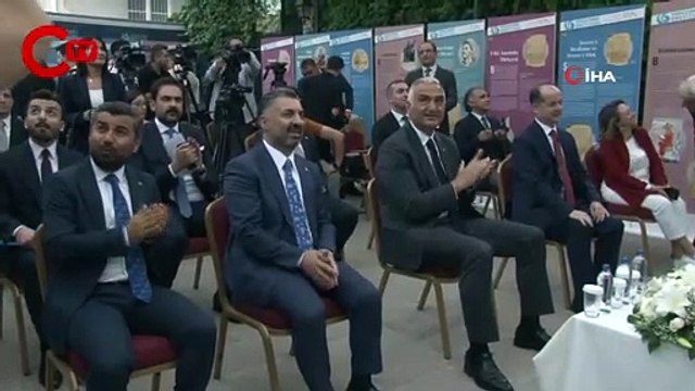 Bakan Ersoy’un katıldığı programda alanı su bastı