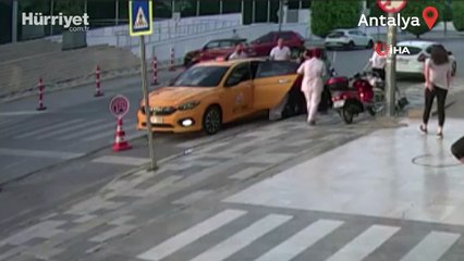 Antalya'da takside doğum kamerada