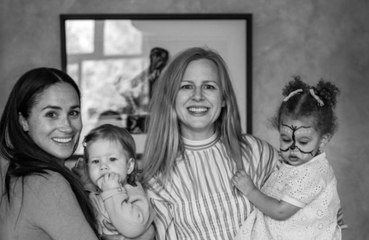 Harry e Meghan pubblicano una rarissima foto della figlia