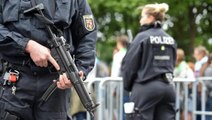 Almanya'da alışveriş merkezinde silahlı saldırı: 2 ölü