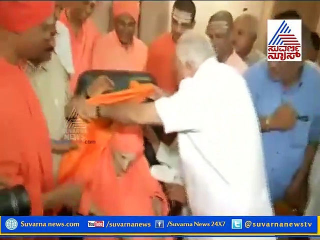 ಸಿದ್ದಗಂಗಾ ಶ್ರೀಗಳ ಆಶೀರ್ವಾದ ಪಡೆದ ಬಿಎಸ್'ವೈ