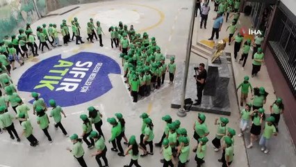 Miniklerden "sıfır atık" temalı kareografi gösterisi