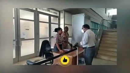 Sacerdote que entregó a las autoridades a Miguel Cruz llega a la Procuraduría para ser interrogado