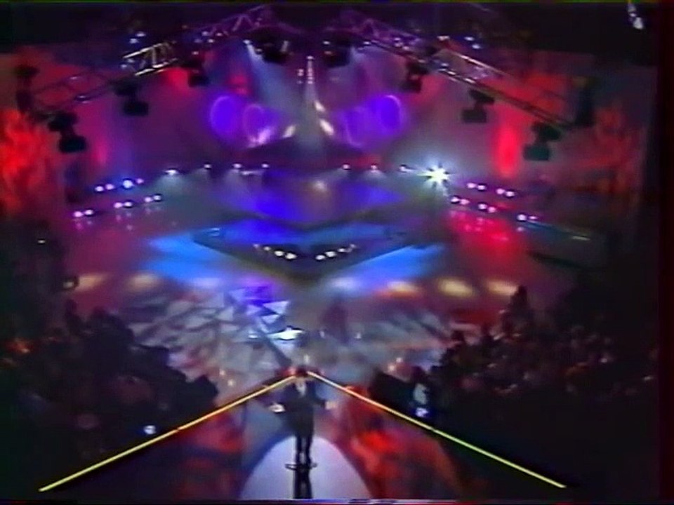 Hervé Vilard chante "Capri c'est fini"