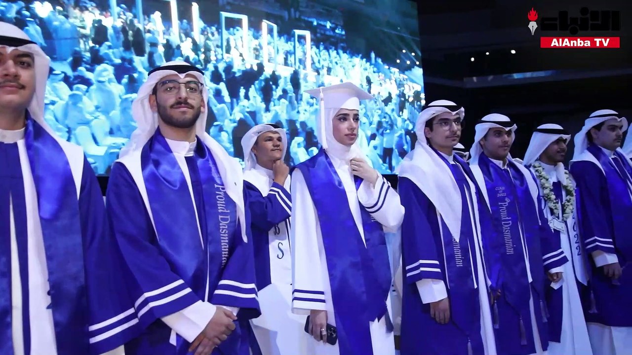 مدرسة دسمان ثنائية اللغة احتلفت بتخريج طلبة الثانوية دفعة 2022