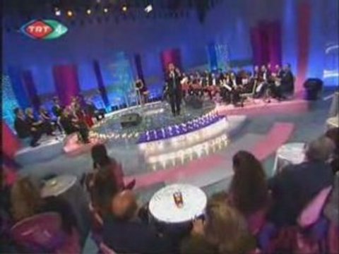 GÜLÜ SUSUZ SENİ ASKSIZ BIRAKMAM - Zekai Tunca