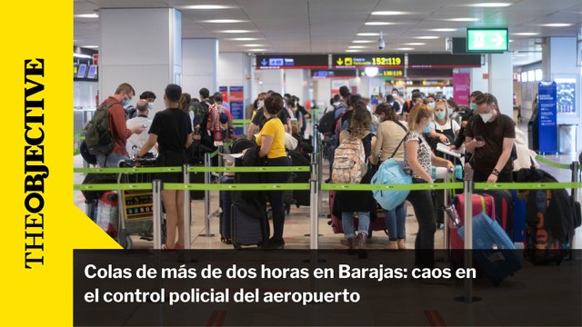 Colas de más de dos horas en Barajas: caos en el control policial del aeropuerto