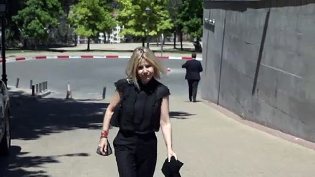 Eugenia Martínez de Irujo, acude afectada al tanatorio de San Isidro para dar el último adiós a Concha Spínola