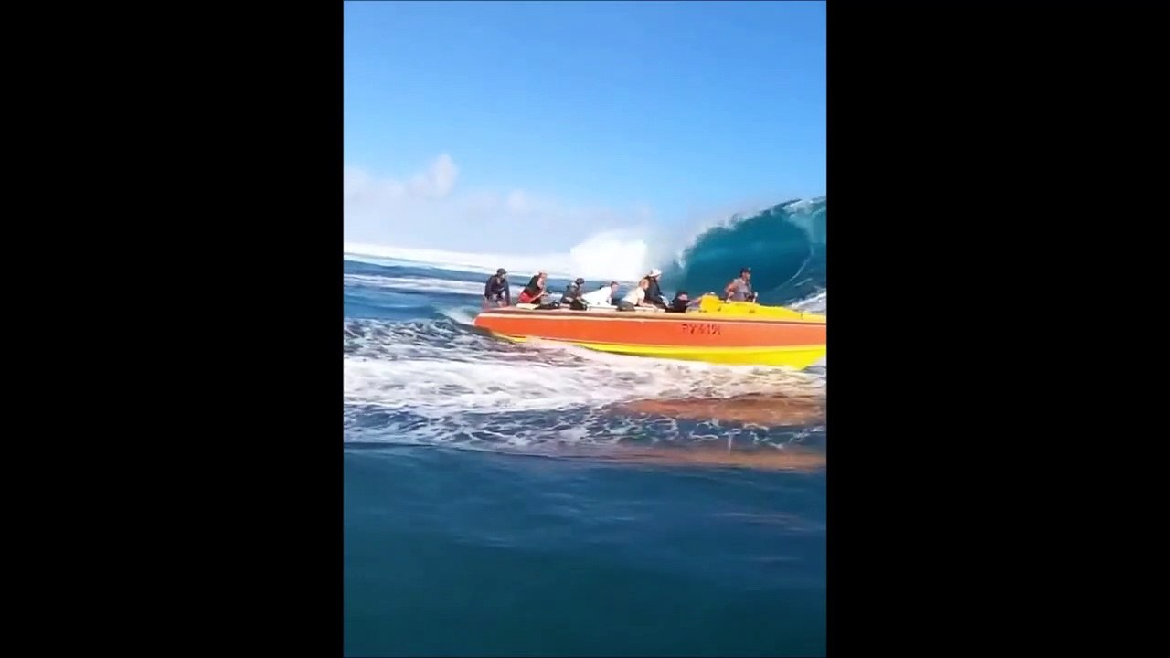 Il leur avait promis des sensations en bateau... ils vont être servis