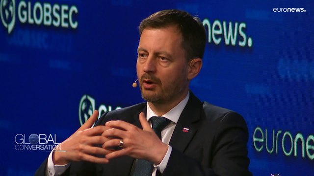 GLOBSEC 2022: soluções para a crise na Ucrânia - análise por Heger e Nehammer