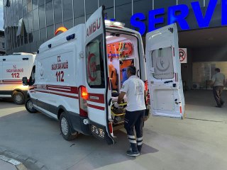 Erzincan'da 81 öğrenci gıda zehirlenmesi şüphesiyle hastaneye kaldırıldı