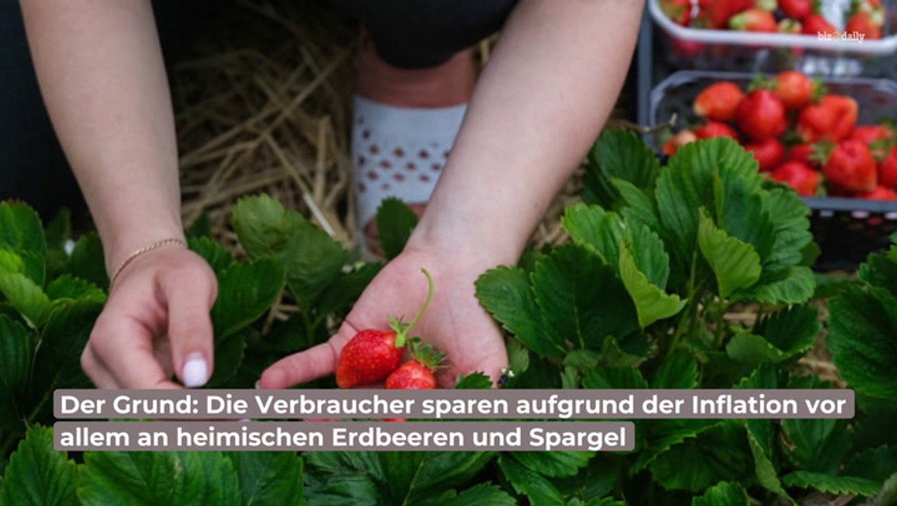 Wegen Inflation: Verbraucher sparen an deutschen Erdbeeren und Spargel