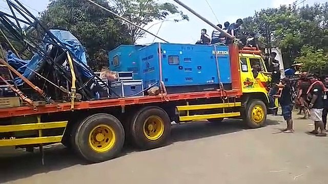 Brewog Audio memutar balik fuso besar karnaval KARANGANYAR - Indonesia Sound System