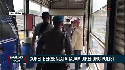 Polisi Kepung Pencopet Bersenjata Tajam yang Aksinya Kepergok di Halte Transjakarta Semanggi!