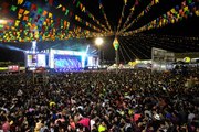 Padre de Cajazeiras critica gastos exagerados com bandas em festas juninas: “contratos absurdos”
