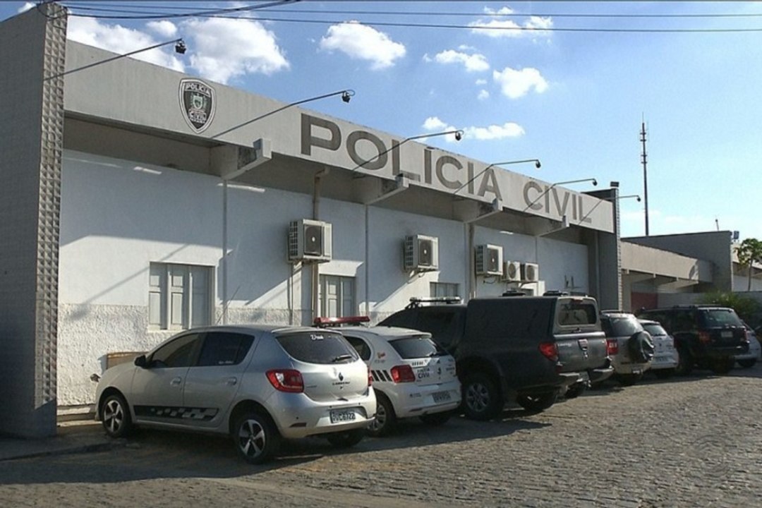 Suspeitos de furtar apartamento de Carlinhos Maia têm histórico de crimes violentos, diz delegado