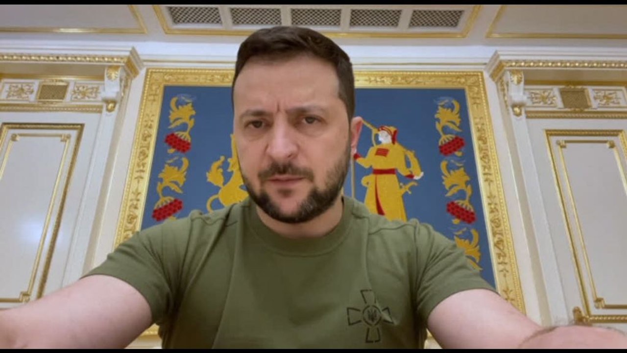 Zelensky: la Russia paga con quasi 300 soldati morti al giorno