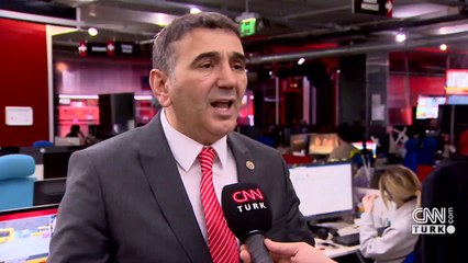 Çöpe dökülen sebzelere inceleme