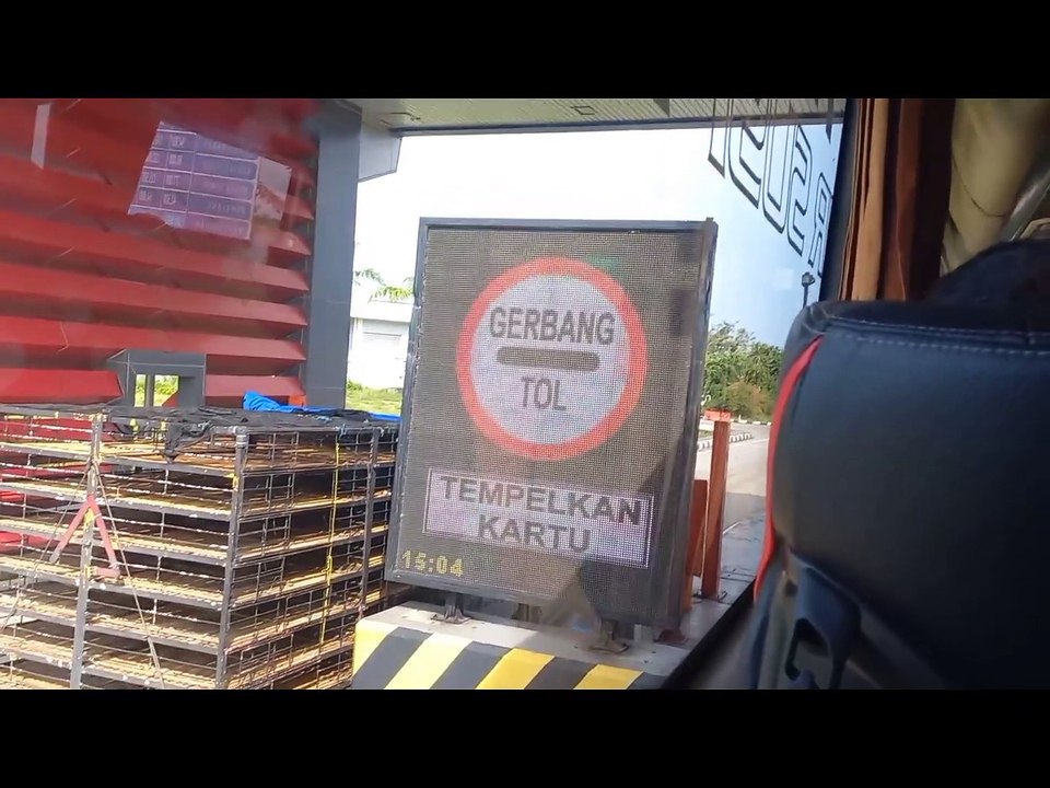 Semi | Jalan-jalan kepantai pertama kali