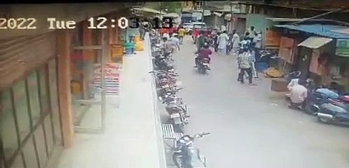 जयपुर के जालूपुरा में भरी सड़क पर लोगों पर गाड़ी चढ़ाने का सीसीटीवी आया सामने